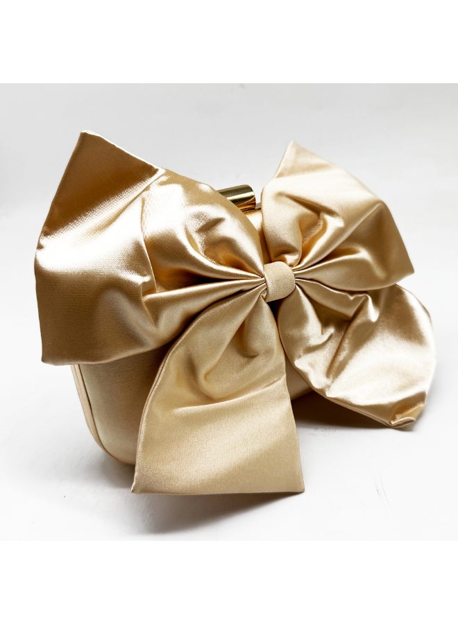 She satin bow Clutch - Image 3